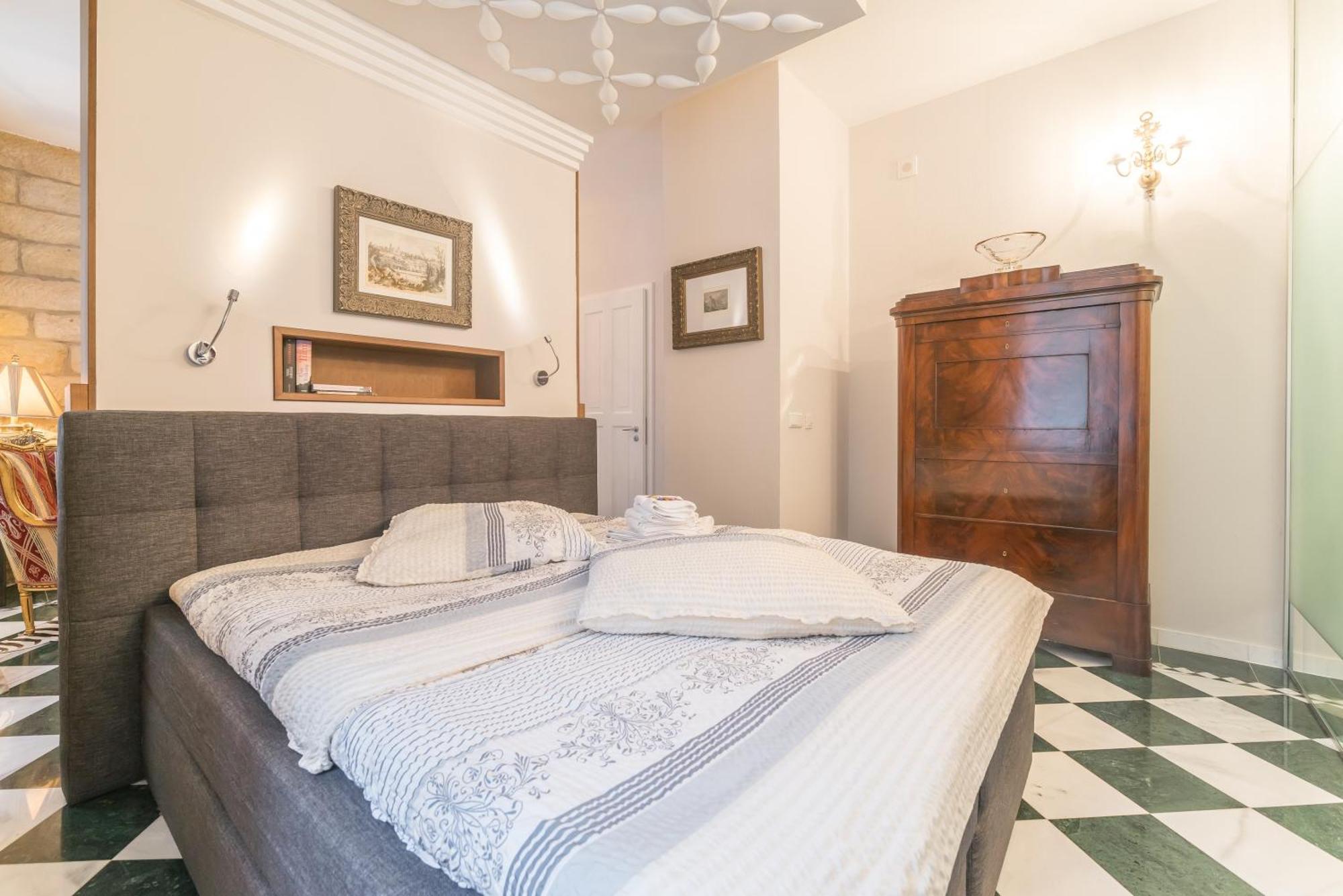 Charming Apartment With Terrace In Bad Schandau 55 Sqm Parking Exterior foto