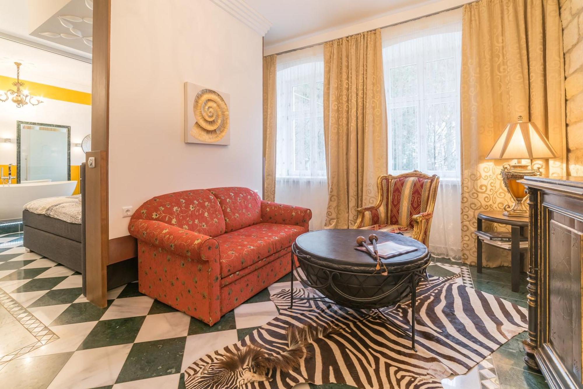 Charming Apartment With Terrace In Bad Schandau 55 Sqm Parking Exterior foto
